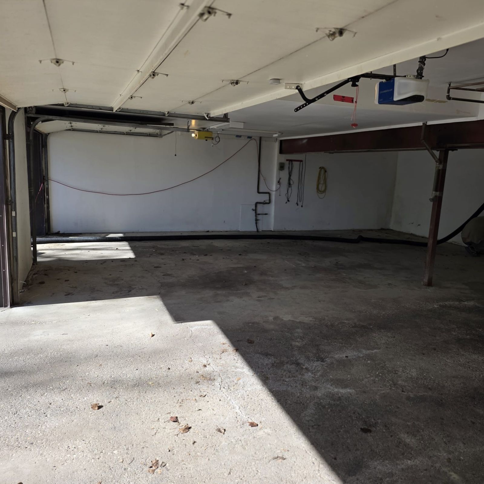 Empty garage before flake coating installation